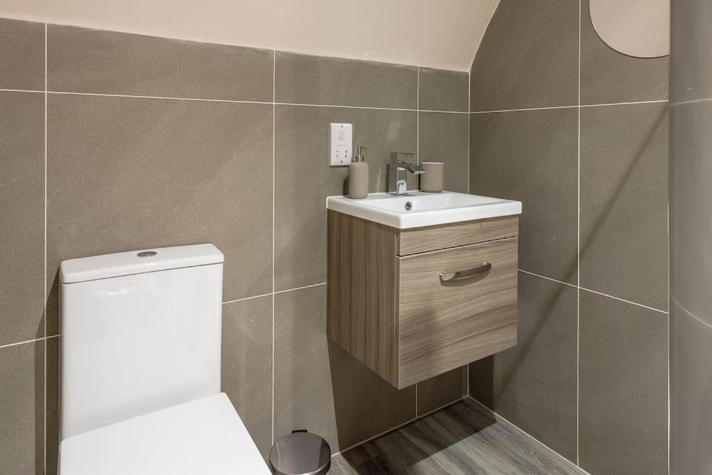 Апартаменти Stylish Duplex 5 Min From Centre Ньюкасл-апон-Тайн Екстер'єр фото